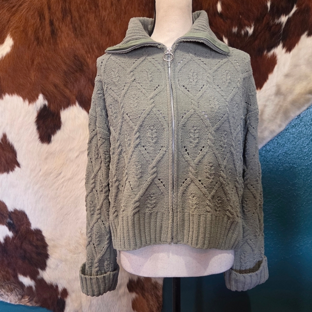 Pink Republic Olive Zip-Up Cardigan